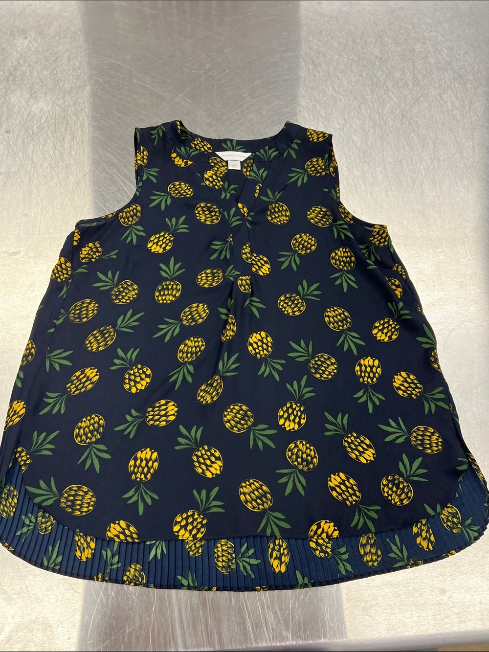 Christopher & Banks Navy Pineapple Print Flowy Tank Top Women’s L